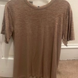Tan/brown multicolored lululemon short sleeve